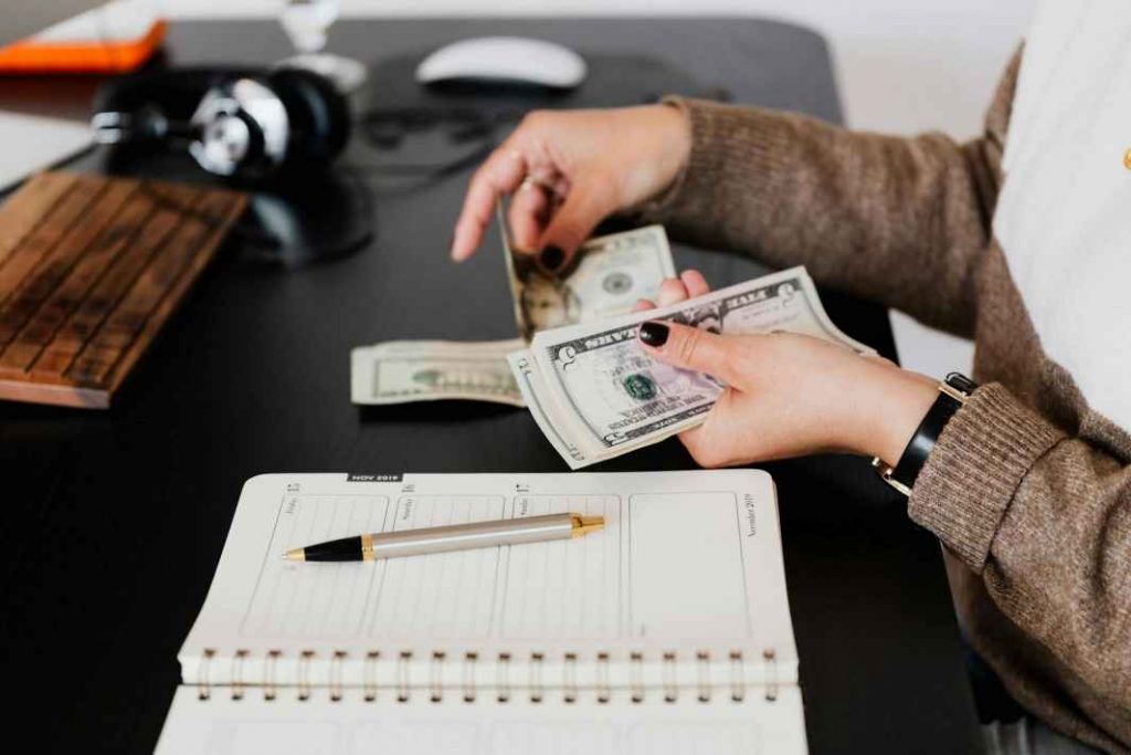 Tips Manajemen Keuangan