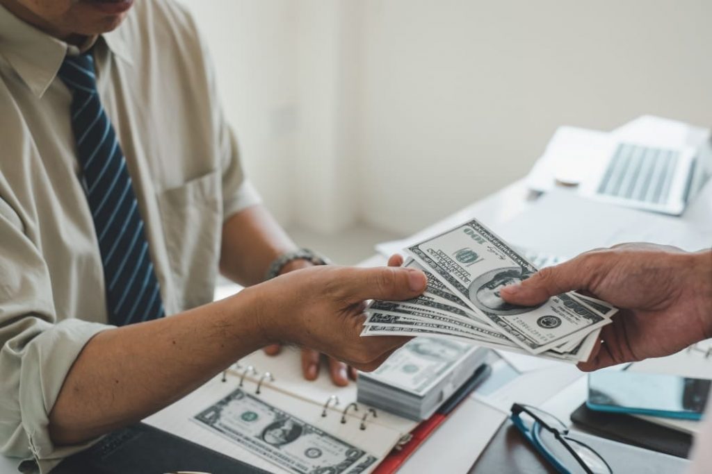 kredit masih sulit mengucur